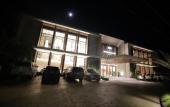 Туры в отель The Maximilian Hotel Туры в отель The Maximilian Hotel