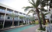 Туры в отель The Maximilian Hotel Туры в отель The Maximilian Hotel
