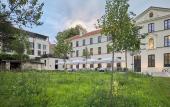 Туры в отель Domaine de la Reine Margot Paris-Issy - MGallery Collection Туры в отель Domaine de la Reine Margot Paris-Issy - MGallery Collection