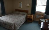 Туры в отель Maple Leaf Inn - Lake Placid Туры в отель Maple Leaf Inn - Lake Placid