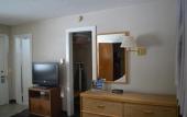 Туры в отель Maple Leaf Inn - Lake Placid Туры в отель Maple Leaf Inn - Lake Placid