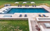 Туры в отель Domaine de La Commanderie de Ballan Туры в отель Domaine de La Commanderie de Ballan
