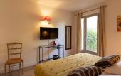 Туры в отель Hotel de Charme L'Amandiere Туры в отель Hotel de Charme L'Amandiere