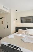 Туры в отель The Originals Boutique, Hotel 3 etoiles Les Coulisses du Theatre Туры в отель The Originals Boutique, Hotel 3 etoiles Les Coulisses du Theatre