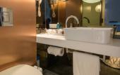 Туры в отель Dash Living on Queen’s Туры в отель Dash Living on Queen’s