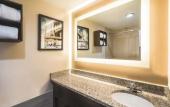 Туры в отель La Quinta Inn & Suites by Wyndham Brooklyn Downtown Туры в отель La Quinta Inn & Suites by Wyndham Brooklyn Downtown