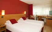 Туры в отель Sejours & Affaires Poitiers Lamartine Туры в отель Sejours & Affaires Poitiers Lamartine