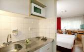 Туры в отель Sejours & Affaires Poitiers Lamartine Туры в отель Sejours & Affaires Poitiers Lamartine
