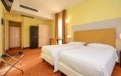 Туры в отель Regal Hotel Туры в отель Regal Hotel