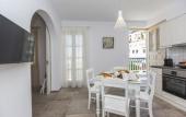 Туры в отель Castle Mansions Туры в отель Castle Mansions
