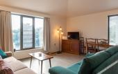 Туры в отель CHROMA Lodge Pikermi Туры в отель CHROMA Lodge Pikermi