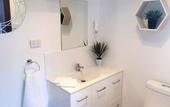 Туры в отель Motel Mayfair on Cavell Туры в отель Motel Mayfair on Cavell