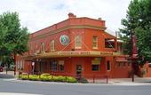 Туры в отель The Commercial Hotel Туры в отель The Commercial Hotel
