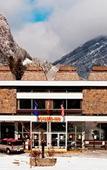 Туры в отель Moxy Banff Туры в отель Moxy Banff