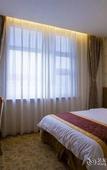 Туры в отель Rongcheng Celebrity Hotel (Rongcheng High Speed Rail Station Shop) Туры в отель Rongcheng Celebrity Hotel (Rongcheng High Speed Rail Station Shop)