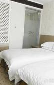Туры в отель Rongcheng Celebrity Hotel (Rongcheng High Speed Rail Station Shop) Туры в отель Rongcheng Celebrity Hotel (Rongcheng High Speed Rail Station Shop)