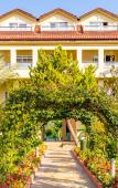 Туры в отель Queen`s Park Le Jardin Туры в отель Queen`s Park Le Jardin