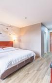 Туры в отель Hengfu Hotel (Lingnan Tiandi Oriental Plaza) Туры в отель Hengfu Hotel (Lingnan Tiandi Oriental Plaza)