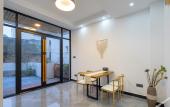 Туры в отель Floral Hotel· Shengsi hotel (South Changtu Beach Shop) Туры в отель Floral Hotel· Shengsi hotel (South Changtu Beach Shop)