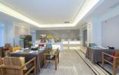 Туры в отель Vienna Hotel (Xinzheng Xuanyuan Lake Store) Туры в отель Vienna Hotel (Xinzheng Xuanyuan Lake Store)