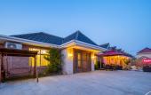 Туры в отель Floral Hotel · Yiding Country House Hotel Туры в отель Floral Hotel · Yiding Country House Hotel