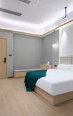 Туры в отель Fenglinwan S Movie Hotel (Haikou East Railway Station Fengxiang West Road) Туры в отель Fenglinwan S Movie Hotel (Haikou East Railway Station Fengxiang West Road)