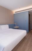 Туры в отель HanTing Hotel (Changxing Lishi Square Zhongyang Avenue) Туры в отель HanTing Hotel (Changxing Lishi Square Zhongyang Avenue)