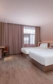 Туры в отель HanTing Hotel (Changxing Lishi Square Zhongyang Avenue) Туры в отель HanTing Hotel (Changxing Lishi Square Zhongyang Avenue)