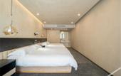 Туры в отель Floating Hideaway Mountain Stone Stream Hotel Туры в отель Floating Hideaway Mountain Stone Stream Hotel
