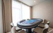 Туры в отель Floating Hideaway Mountain Stone Stream Hotel Туры в отель Floating Hideaway Mountain Stone Stream Hotel