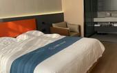 Туры в отель Huayi Select Hotel (Hejian Migezhuang Diyi Zhongxue) Туры в отель Huayi Select Hotel (Hejian Migezhuang Diyi Zhongxue)