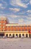 Туры в отель Huayi Select Hotel (Hejian Migezhuang Diyi Zhongxue) Туры в отель Huayi Select Hotel (Hejian Migezhuang Diyi Zhongxue)