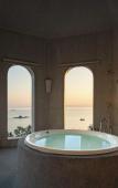 Туры в отель Miyue · Shenzhen Blue and White Saint Island Cliff Hot Tub Boutique Stay Туры в отель Miyue · Shenzhen Blue and White Saint Island Cliff Hot Tub Boutique Stay