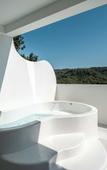 Туры в отель Miyue · Shenzhen Blue and White Saint Island Cliff Hot Tub Boutique Stay Туры в отель Miyue · Shenzhen Blue and White Saint Island Cliff Hot Tub Boutique Stay