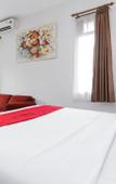 Туры в отель RedDoorz Near Trans Studio Mall 3 Туры в отель RedDoorz Near Trans Studio Mall 3