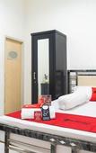 Туры в отель RedDoorz Syariah near Grand Galaxy Park Туры в отель RedDoorz Syariah near Grand Galaxy Park