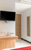 Туры в отель RedDoorz near Lippo Mall Puri Туры в отель RedDoorz near Lippo Mall Puri