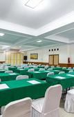 Туры в отель RedDoorz Plus near Alun Alun Karanganyar Туры в отель RedDoorz Plus near Alun Alun Karanganyar