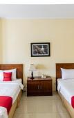 Туры в отель RedDoorz Plus near Alun Alun Karanganyar Туры в отель RedDoorz Plus near Alun Alun Karanganyar