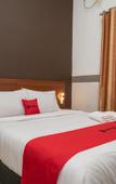 Туры в отель RedDoorz Syariah Near Kota Cinema Mall Jatiasih Туры в отель RedDoorz Syariah Near Kota Cinema Mall Jatiasih