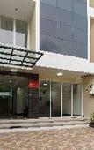 Туры в отель RedDoorz Plus Near Eka Hospital BSD 5 Туры в отель RedDoorz Plus Near Eka Hospital BSD 5