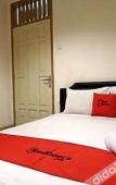 Туры в отель RedDoorz Near Ambarrukmo Plaza Mall Туры в отель RedDoorz Near Ambarrukmo Plaza Mall
