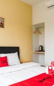 Туры в отель Formerly Reddoorz Plus Near Teras Kota 3 Туры в отель Formerly Reddoorz Plus Near Teras Kota 3