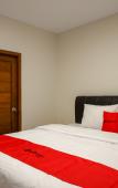 Туры в отель RedDoorz near Sleman City Hall 2 Туры в отель RedDoorz near Sleman City Hall 2
