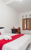 Туры в отель RedDoorz Syariah Plus Near Jatiwarna Toll Gate Туры в отель RedDoorz Syariah Plus Near Jatiwarna Toll Gate