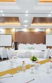 Туры в отель Front One Hotel Sragen Туры в отель Front One Hotel Sragen