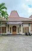 Туры в отель RedDoorz @ Savitri Hotel Туры в отель RedDoorz @ Savitri Hotel