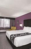 Туры в отель La Quinta Inn & Suites by Wyndham Clifton/Rutherford Туры в отель La Quinta Inn & Suites by Wyndham Clifton/Rutherford
