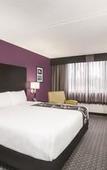 Туры в отель La Quinta Inn & Suites by Wyndham Clifton/Rutherford Туры в отель La Quinta Inn & Suites by Wyndham Clifton/Rutherford