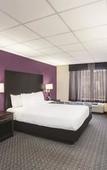 Туры в отель La Quinta Inn & Suites by Wyndham Clifton/Rutherford Туры в отель La Quinta Inn & Suites by Wyndham Clifton/Rutherford